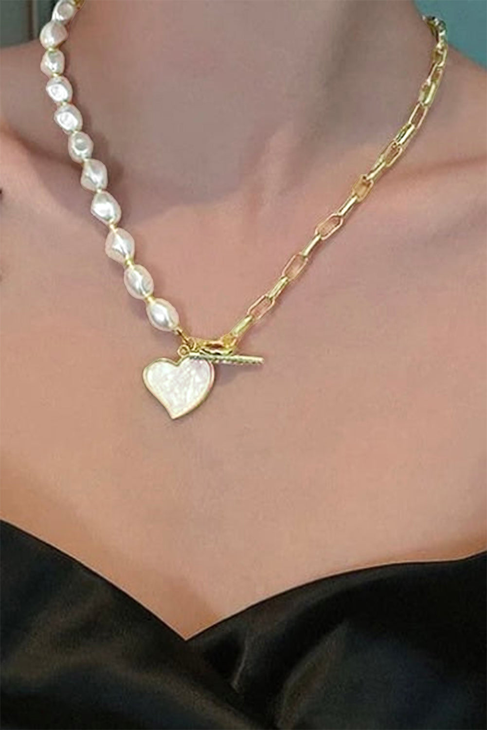 Gold Heart Shape Pendant Rhinestone Pearl Chain Necklace